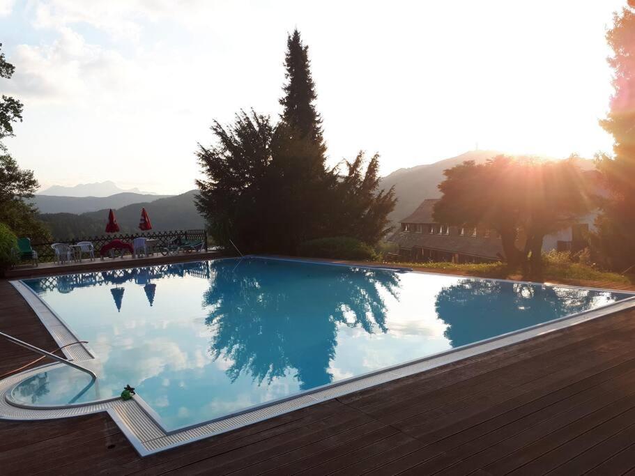 Haus Sonnenhang +seeblick+pool Reifnitz